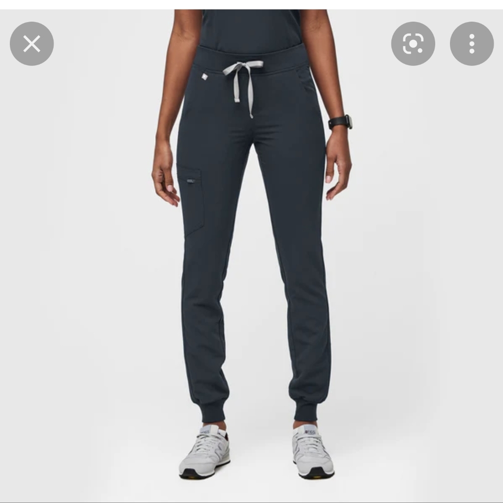 Figs Dark Harbor Zamora Scrub Bottoms Petite